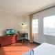 1BR Queen Bed at Marina Ancol Apartment near Dufan By Travelio Yakarta - Foto 9