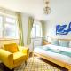 Modernized 2 storey 2BR with Garden near Angel St, London - Photo 9