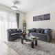 Prime Location 2BR Apartment with Pool & Dining Nearby, Abú Zabí (fotografie 8)