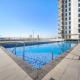 Prime Location 2BR Apartment with Pool & Dining Nearby, Abú Zabí (fotografie 5)