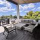 Always a Guest Favorite! Luxe Home with HUGE Rooftop and 7 Beds, Nashville (zdjęcie 8)