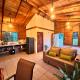 Rain Forest Cabin with trails and river, Фортуна - Фото 1