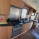 Pet Friendly 3 Bed Static Caravan in Clarach Bay Spacious and Cozy Stay Aberystwyth - Fotografie 10