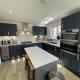 Brand new prestigious 5 bed house near science park - Cambridge Homehost - Photo 2
