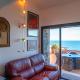 Maison sur la roche, terrasse avec sublime vue mer, classée 5 étoiles, quartier des peintres, au calme, parking privé, clim et wifi, Collioure (photo 10)