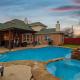 Immaculate 5BR 2,5BA Holiday Home with Pool
