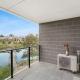 Cozy & Convenient Bundoora Apt withparking - Photo 4