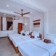 The Green Rooms Surf & Yoga Camp - ON THE BEACH - Prime location Renovated 2024, Weligama (fotografie 4)