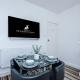 Modern & Spacious 2 bed house - Free Parking Bradford - Photo 6