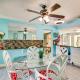 Waterfront Getaway with Pool and Dock - Walk to Beach! Clearwater Beach - Foto 5