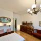 Apartment Sedlčanská - You Will Save Money Here - equipped with antique furniture, Praha - Fotografie 3