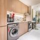 Near Major Tourist Destinations, Balcony Overlooking Community and Pool, Burj View Residence, Arjan - Dubailand by Deluxe Holiday Homes, Dubai - Foto 4