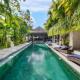 Lavish 5 Bed, Sleeps 10, Butler, Daily Breakfast Canggu - Photo 3