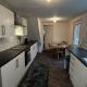 Double Bed - Fast WiFi - Free Parking - 1 Bedroom in 4 Bedroom House PS3 Grimsby - Photo 6