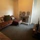 Double Bed - Fast WiFi - Free Parking - 1 Bedroom in 4 Bedroom House PS2 Grimsby - Foto 2