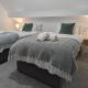 Large 4 Bed Hse, Sleeps 7, 3 BTH, Drive PRKG-4 Cars, M4-A329, Shinfield Studios, 10mins, Reading, Ascot & Legoland 20mins, Film Crew, Contractor & Family Friendly, Winnersh (zdjęcie 3)