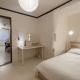 House9 , room3, queen bed4 ,elevator O , hills X, stairs X , 4min from subway and bus station,exclusive space, Seúl - Foto 5