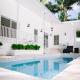 White Cottage Amadeo with Pool and Bonfire