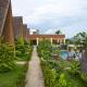 Maya Ocean Resort, Selong Belanak