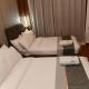 2 Double Beds with Balcony, Manila - Foto 5