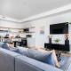 Large Victorian Sleeps 6 by UofT, Toronto (photo 8)