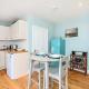 Host & Stay - Blue Bolthole on Vicarage Lane Rottingdean - Photo 2