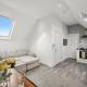 Great Maidstone Flat with Parking - Sleeps 3