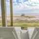 SeaDreams! 3BR Beachfront w Gorgeous Views and Steps to Sand, Gilchrist - Photo 6