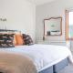 Large, Comfy, Stylish Apartment Havelock North - Photo 5