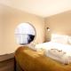 Luxury One Bedroom Mezzanine in Paddington, Londýn - Fotografie 2