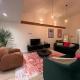 Moonlight Lodge - 4 bedroom Barn with Hot Tub!, Godstone