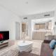 Palm Jumeirah Beachfront apartment with Amazing Infinity Pool and private beach, Dubái - Foto 9