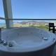 Suite con Lujoso Jacuzzi, Piso 14 y vista al mar Santa Marta - Photo 6