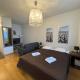 Park view city center studio with sauna, Helsinki