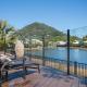 Lake House, stroll to beach & cafes- Pets Welcome