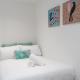 Fantastic Location 2BR in CBD with Pool Gym Sauna, Melbourne (Foto 3)