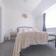 Sleeps 5 - Private Garden- Free Parking, Corby (foto 2)