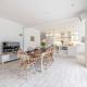 Spacious 5BR Home, Parking, Walk to Windsor, Windsor - Foto 7