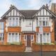 Spacious 5BR Home, Parking, Walk to Windsor, Windsor - Foto 1