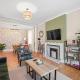 QC CityStay Stylish 3 Bed Flat in Hendon NW4