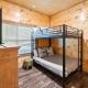 Honeybear Hideaways - Spacious Wrap Around Decks Cabin with Pool & Hot Tub Sevierville - Fotografie 6