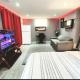 Staycation Studio Apartment, Private kitchen , Washroom, Micro Gym & Free Onsite Parking