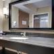 Double Bed Hotel Room 211, Jackson (Foto 4)