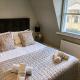 City-centre apartment in Bath, Bath - Photo 4