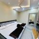 Hotel OM SHREE PALACE ,MAIN ROAD NEAR MAHAKAL TEMPLE AND RAILWAY STATION, Ujjain - Foto 2