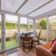 Burn Cottage - with Hot Tub, Kilburn (Foto 7)