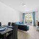 VayK - Cozy 1BR Apartment in JVC, Dubai - Foto 5