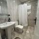 Razz House - Modern 2BR Apartment in Al Salamah, Jeddah, Gedda (foto 5)