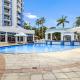 Ocean View 2-Bed with Pools, Spa, Sauna, Gym & BBQ Gold Coast - Foto 10