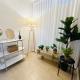 Stay Green, 7 minutes walk from Hongdae Entrance Station and Shinchon Station, spacious separate studio, Soul - Fotografie 6